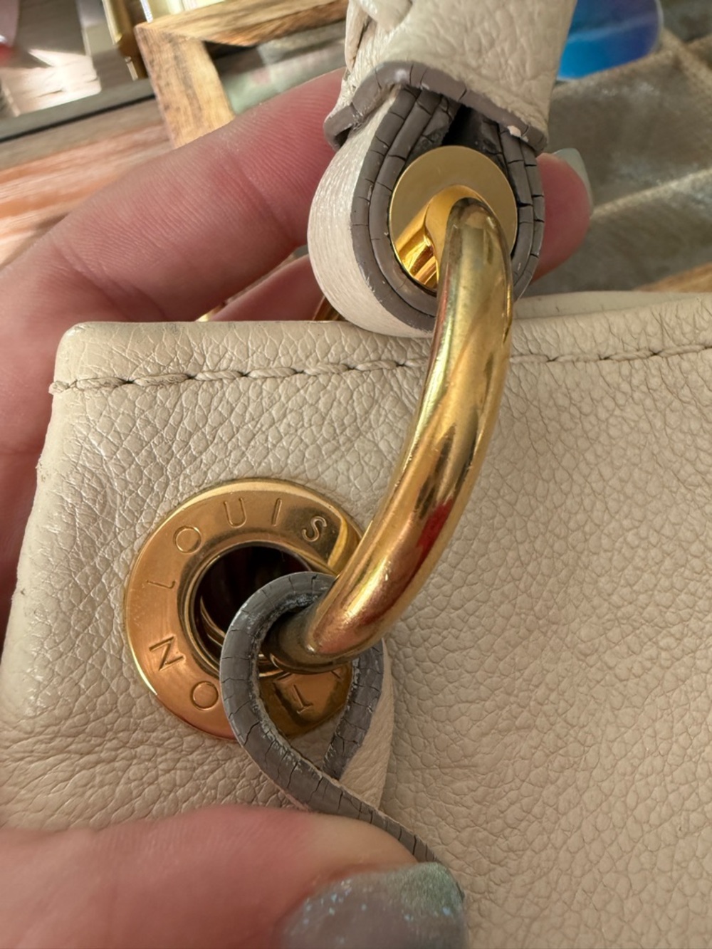 Louis Vuitton Artsy MM Ivory Imprint - Picture 14 of 14